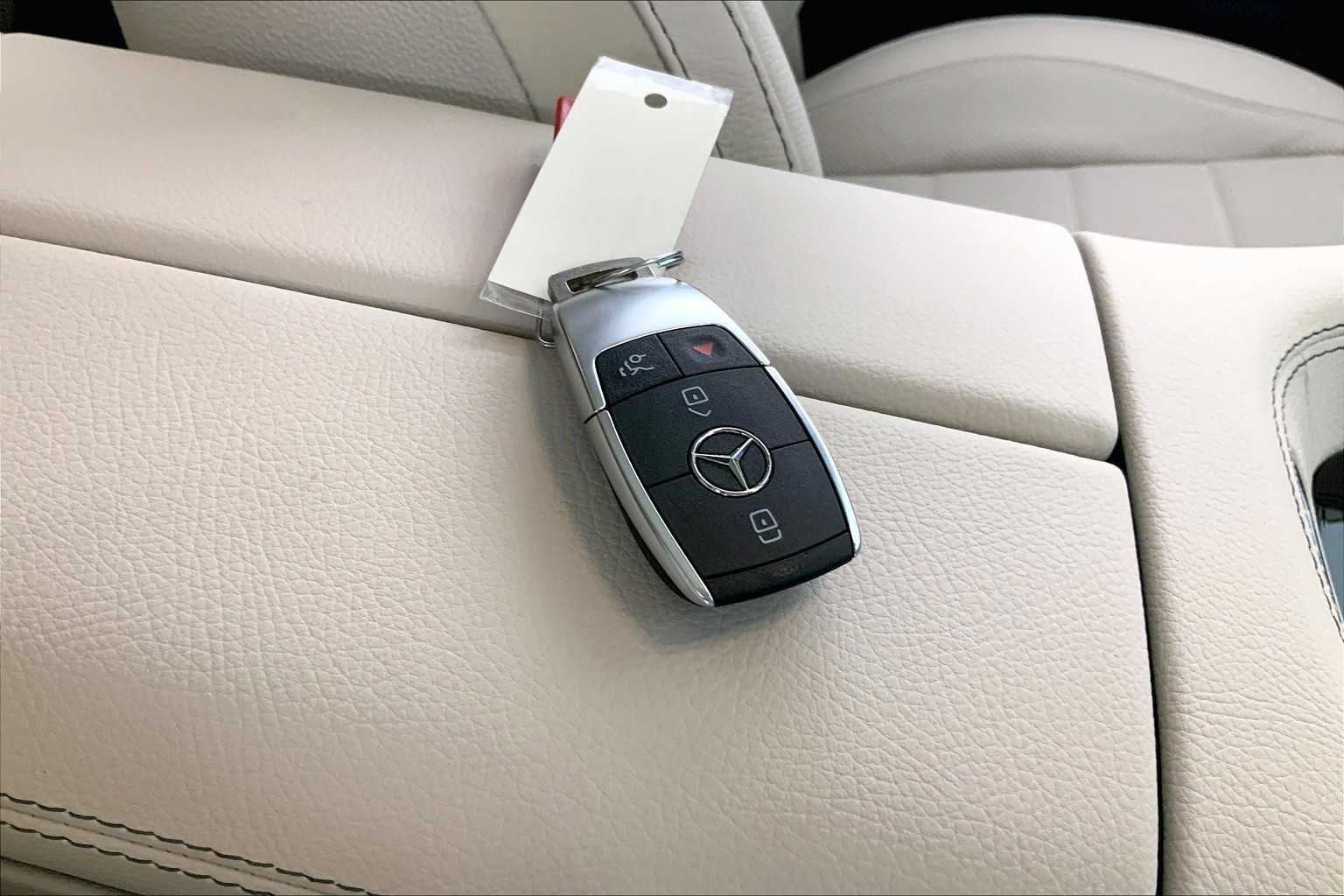 Thumbnail: 2026 Mercedes-Benz GLE - 20