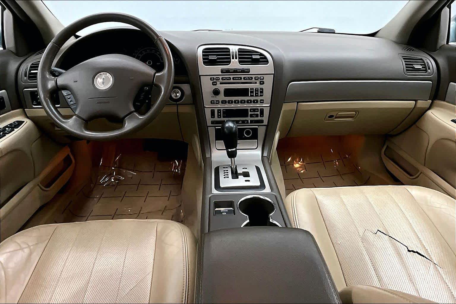 Thumbnail: 2005 Lincoln LS - 10