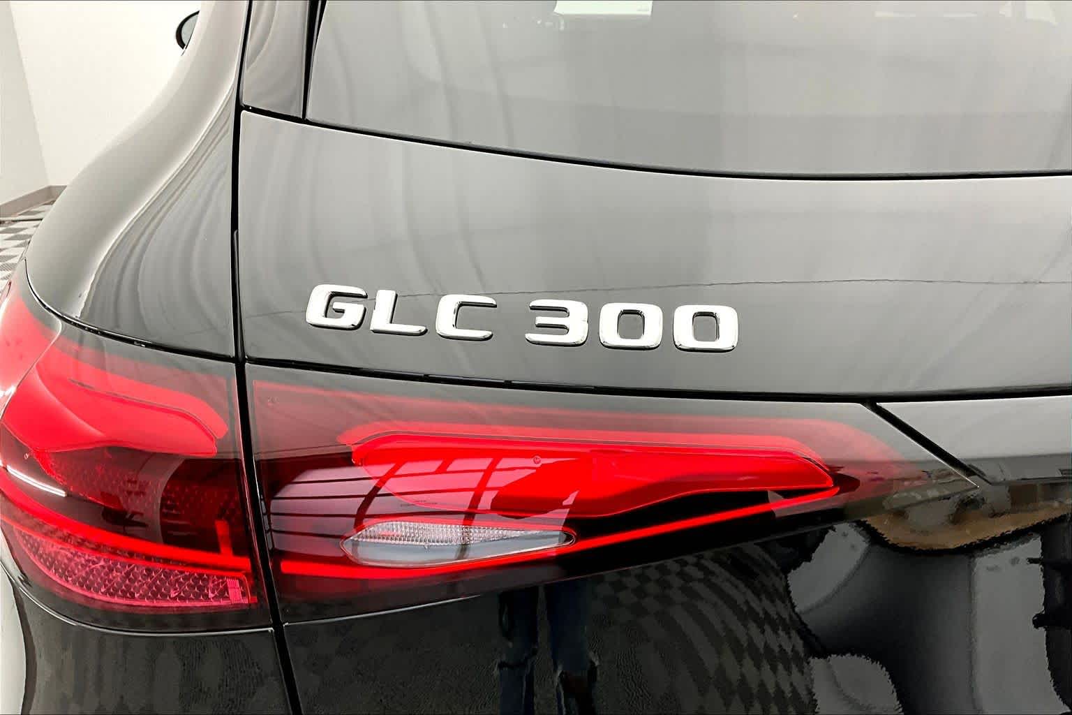 Thumbnail: 2026 Mercedes-Benz GLC - 7
