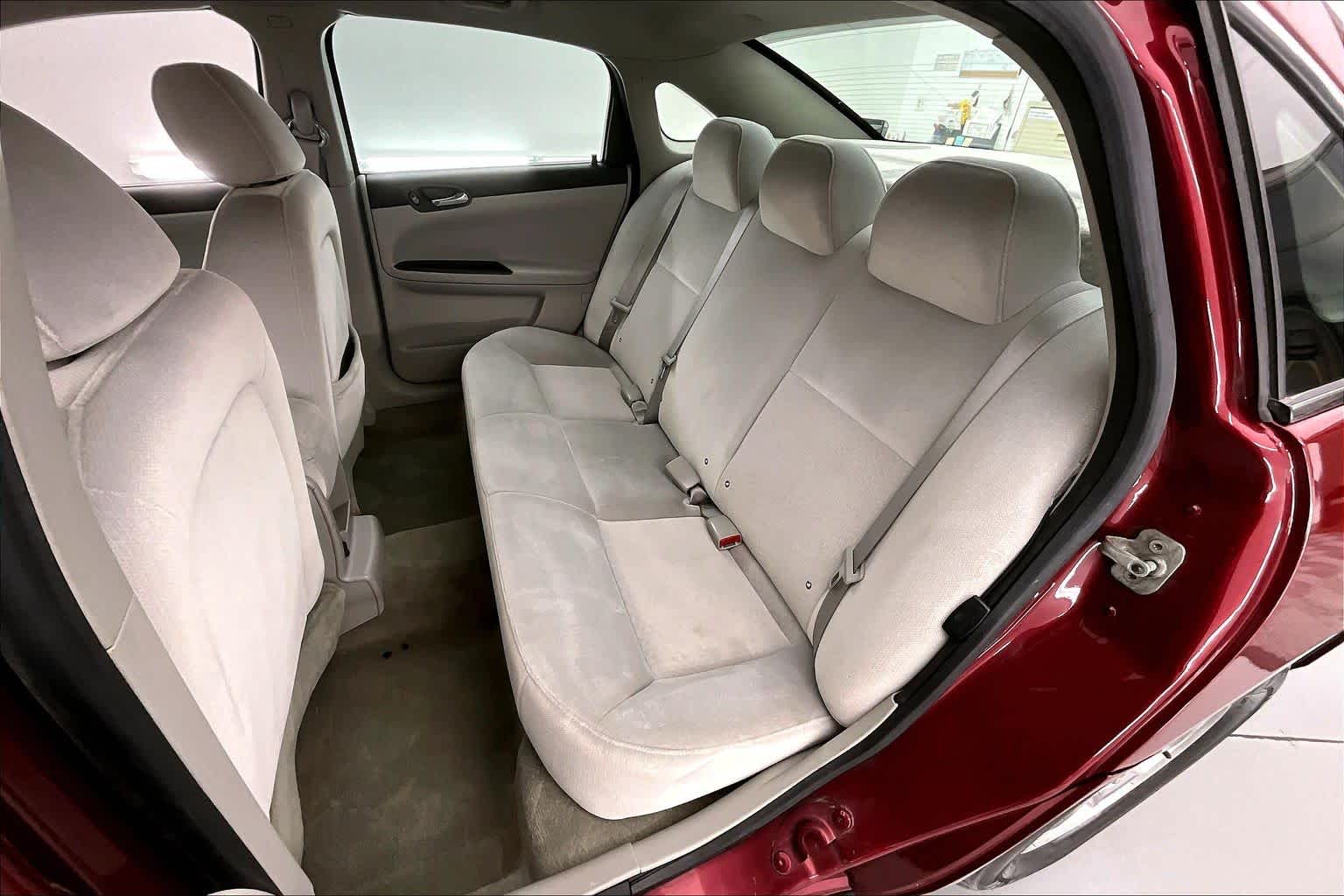 Thumbnail: 2008 Chevrolet Impala - 13