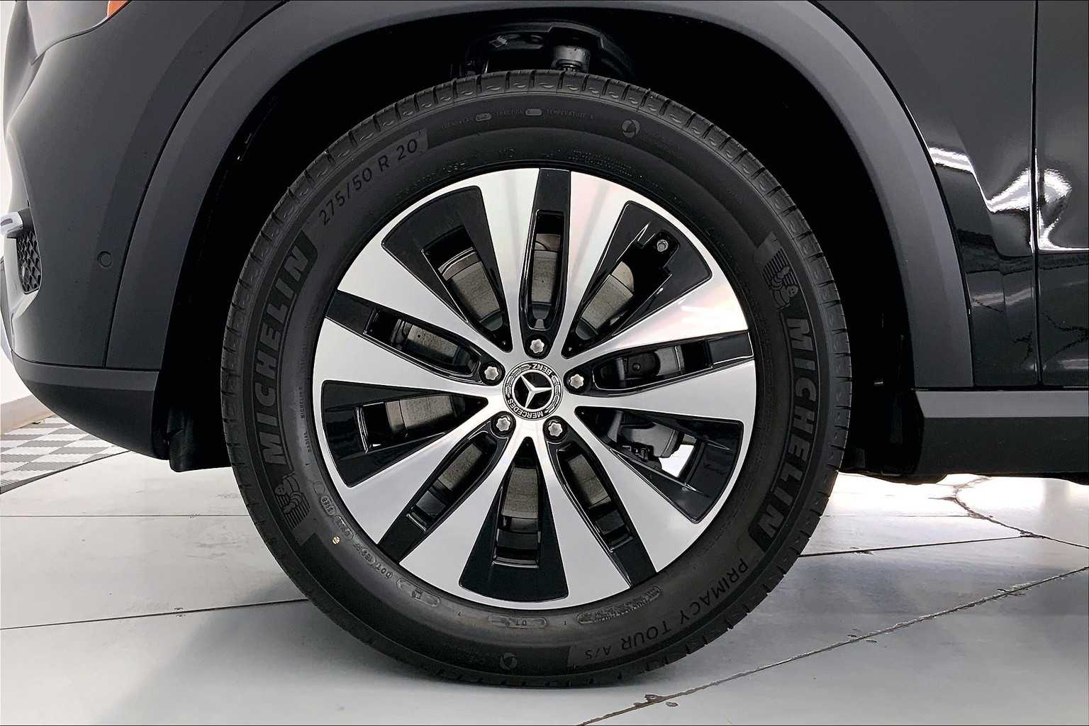 Thumbnail: 2026 Mercedes-Benz GLE - 8