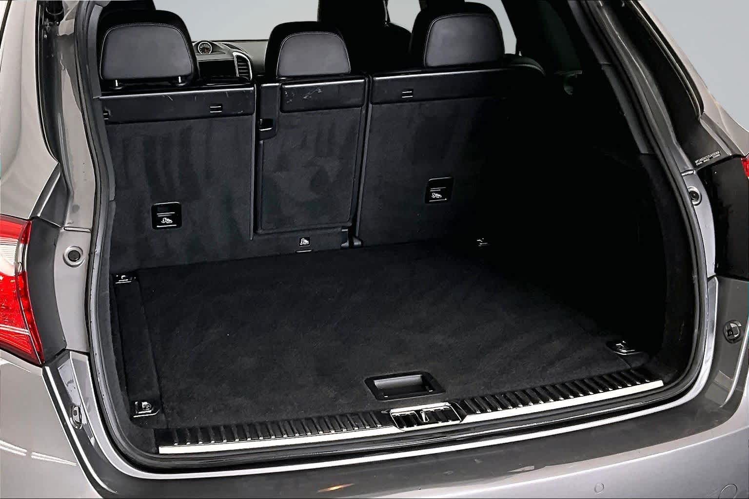 Thumbnail: 2014 Porsche Cayenne - 19