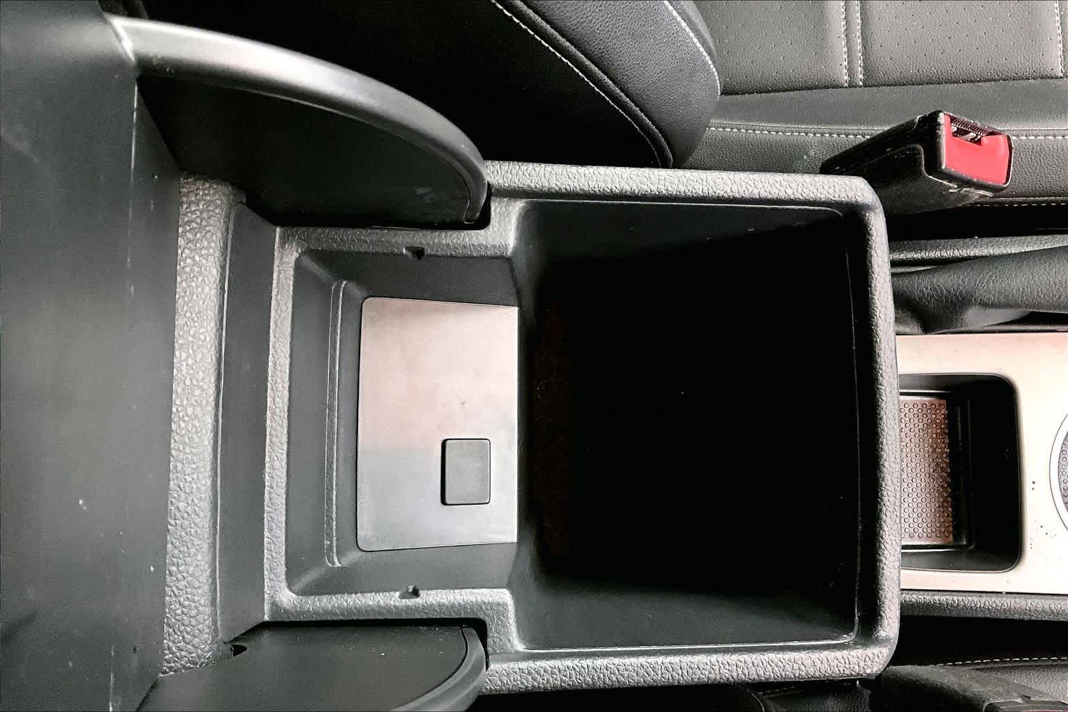 Thumbnail: 2020 Volkswagen Passat - 27