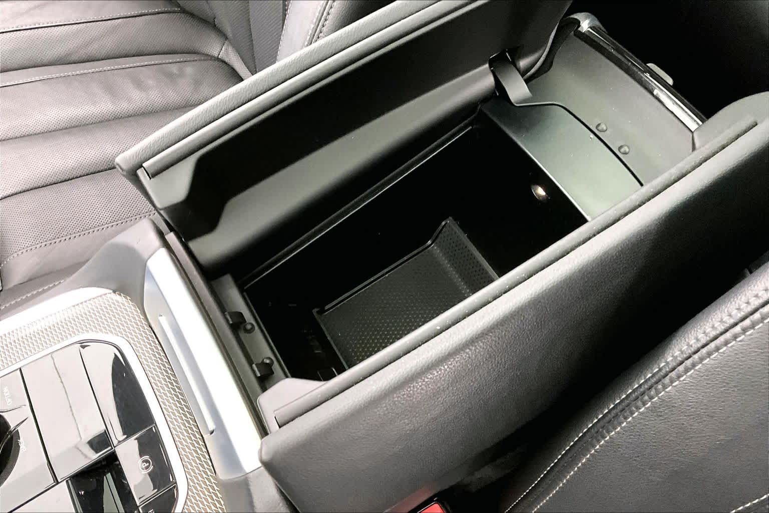 Thumbnail: 2022 BMW X5 - 28