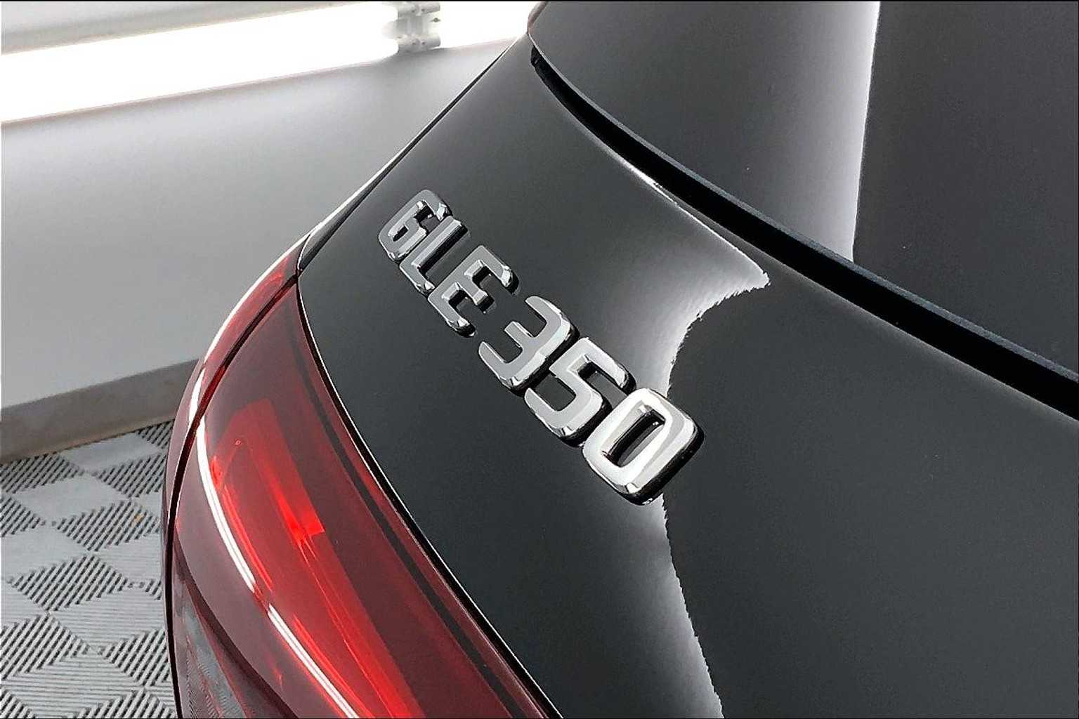 Thumbnail: 2025 Mercedes-Benz GLE - 7