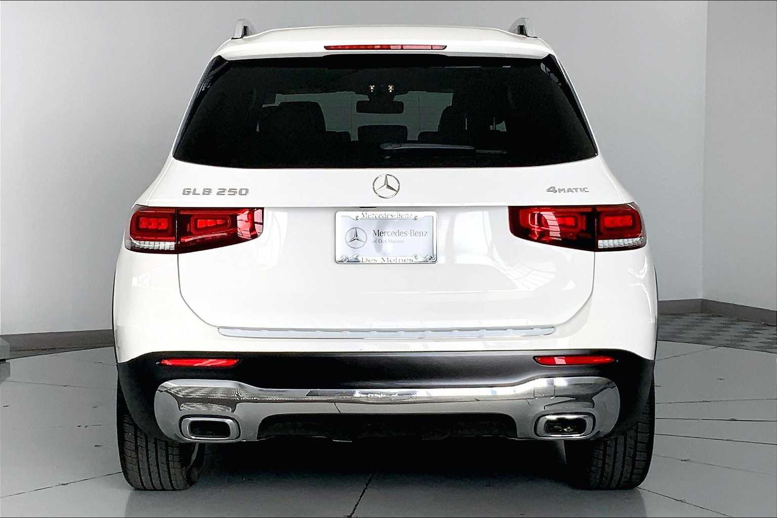 Thumbnail: 2020 Mercedes-Benz GLB - 5