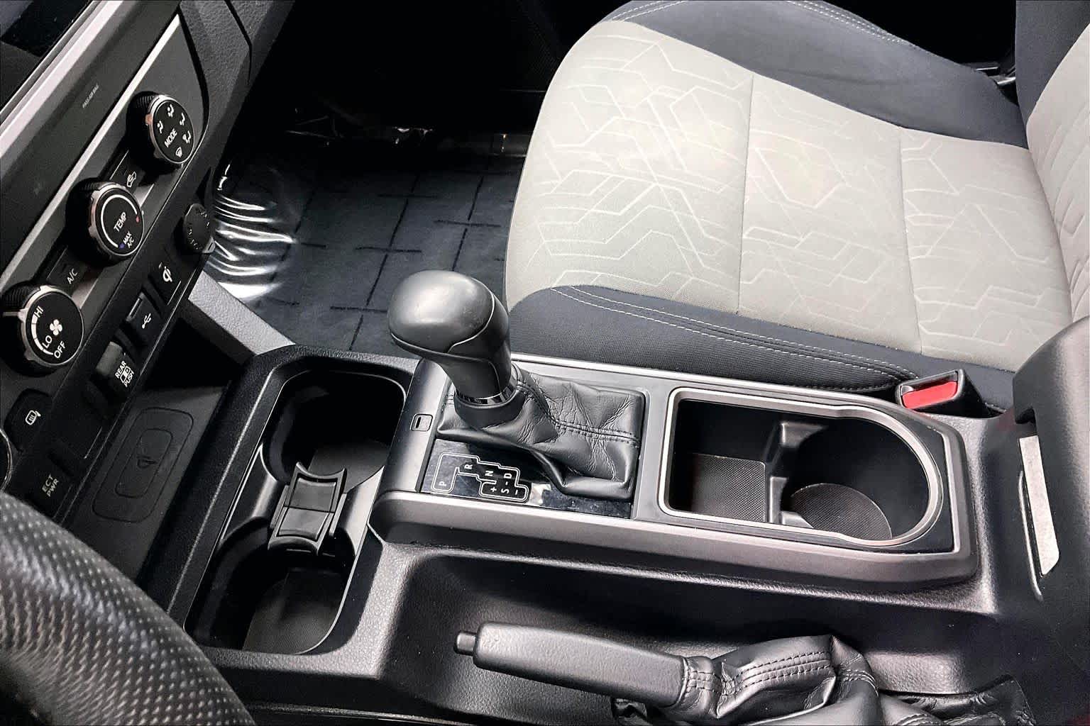 Thumbnail: 2020 Toyota Tacoma - 17