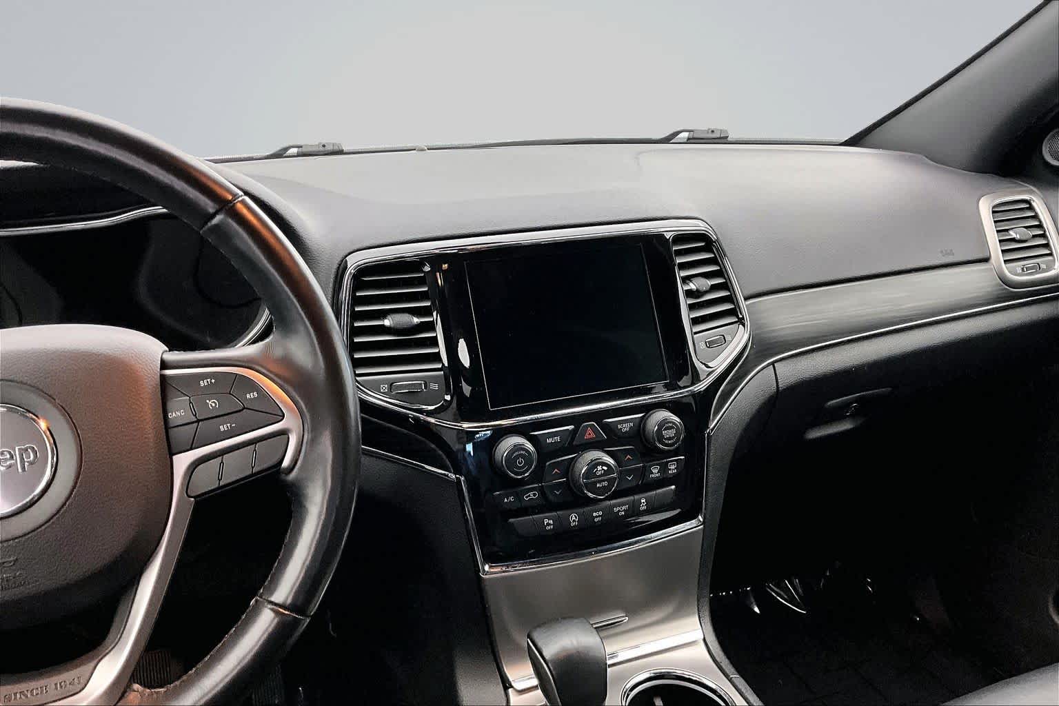 Thumbnail: 2021 Jeep Grand Cherokee - 16
