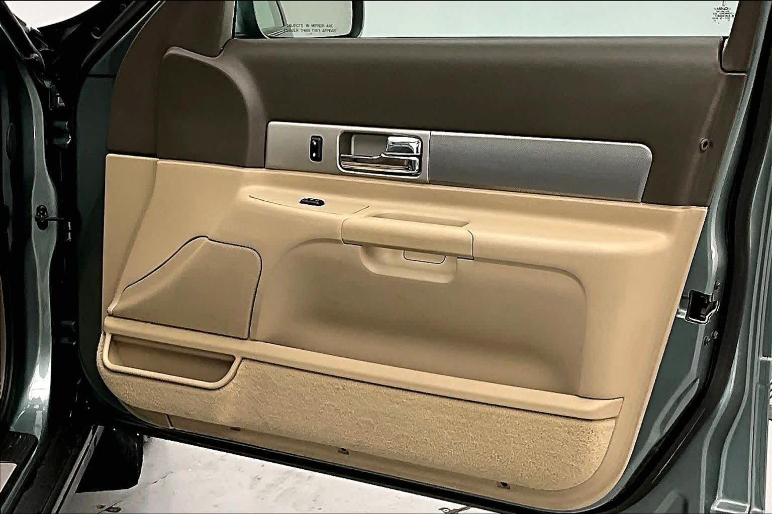 Thumbnail: 2005 Lincoln LS - 24