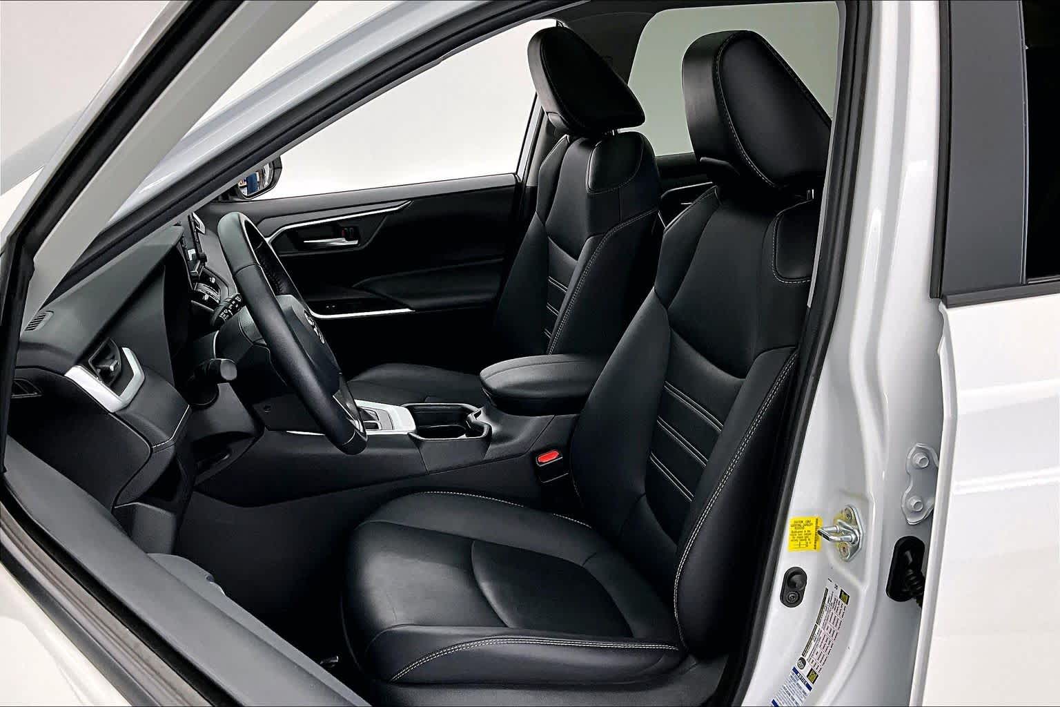 Thumbnail: 2021 Toyota RAV4 - 11