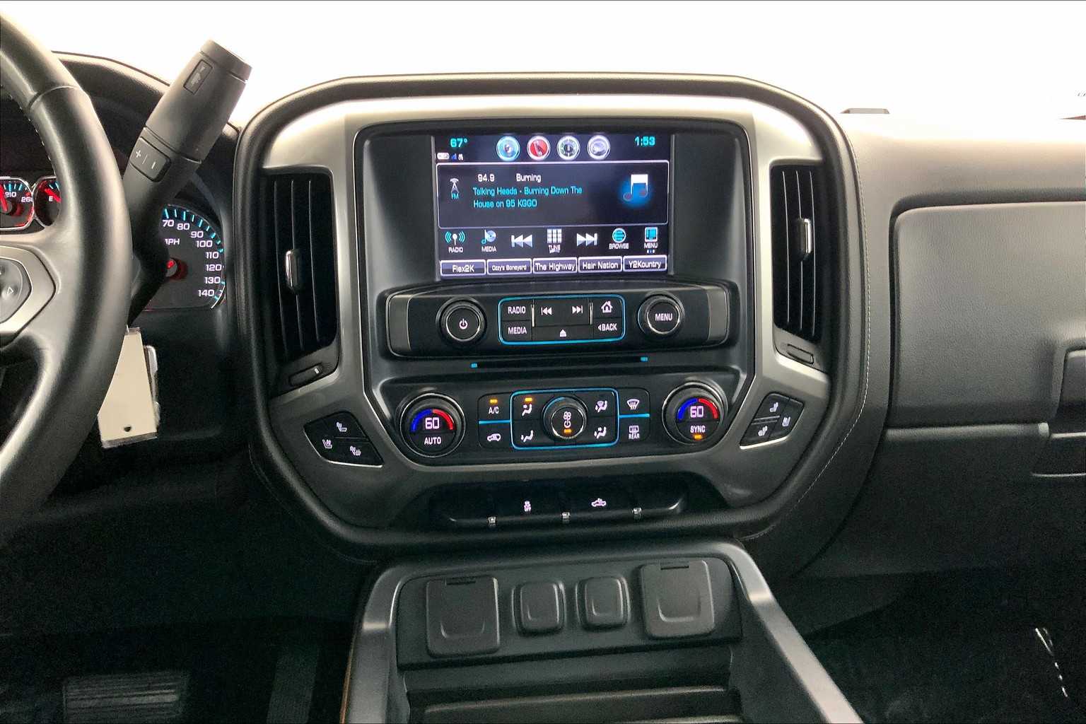 Thumbnail: 2017 Chevrolet Silverado 1500 - 16