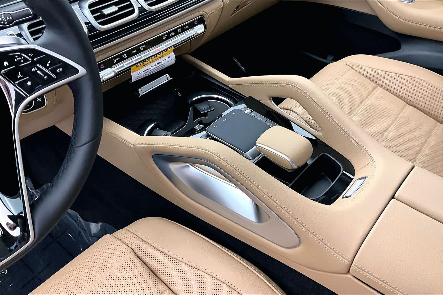 Thumbnail: 2026 Mercedes-Benz GLE - 17