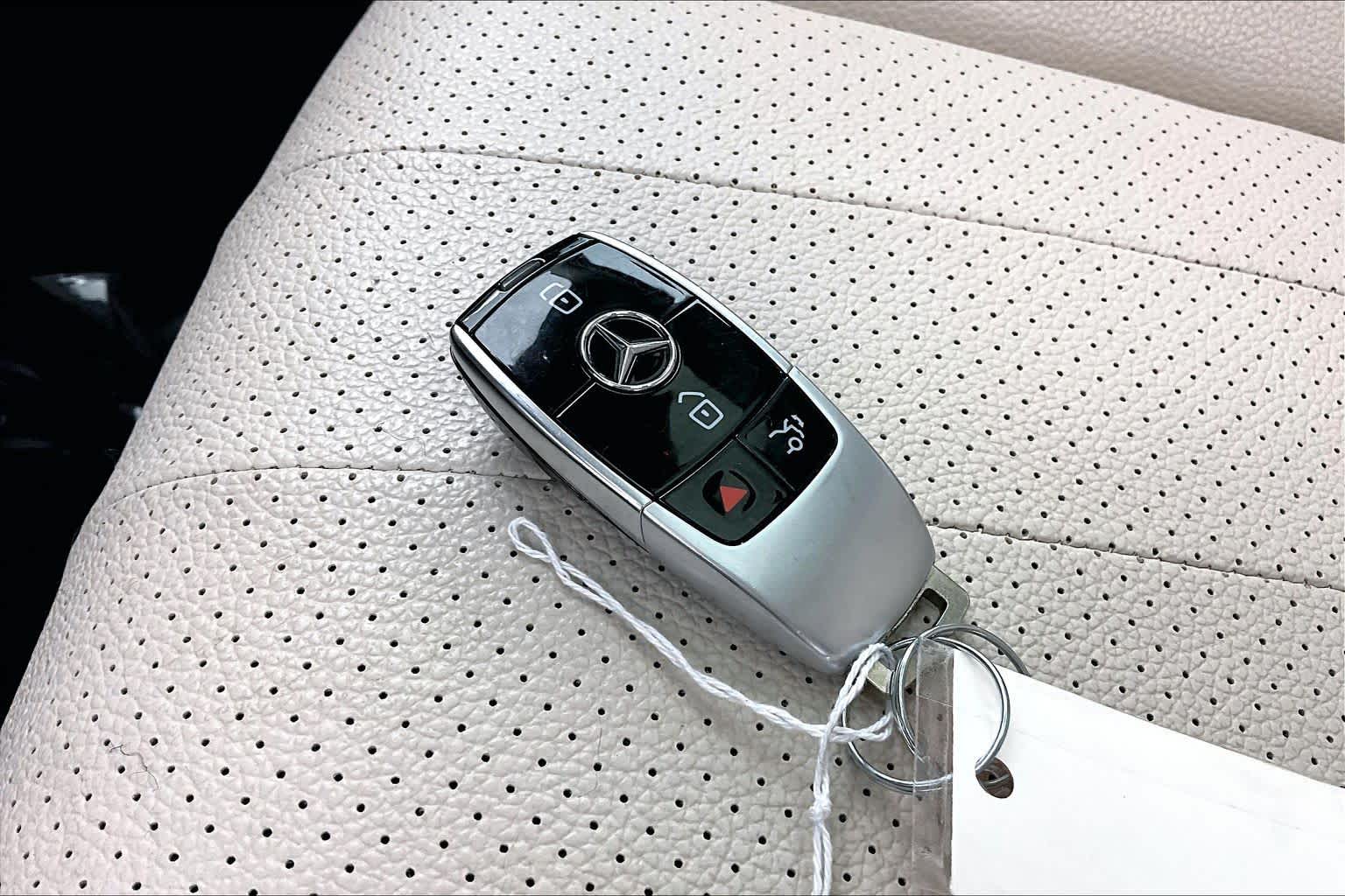 Thumbnail: 2019 Mercedes-Benz E-Class - 20