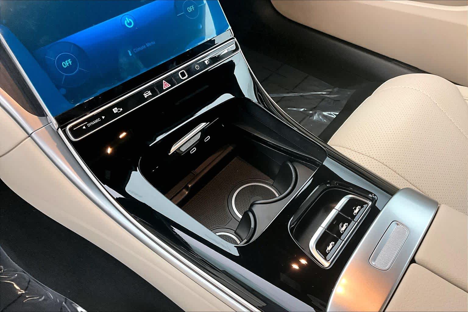 Thumbnail: 2026 Mercedes-Benz CLE - 17