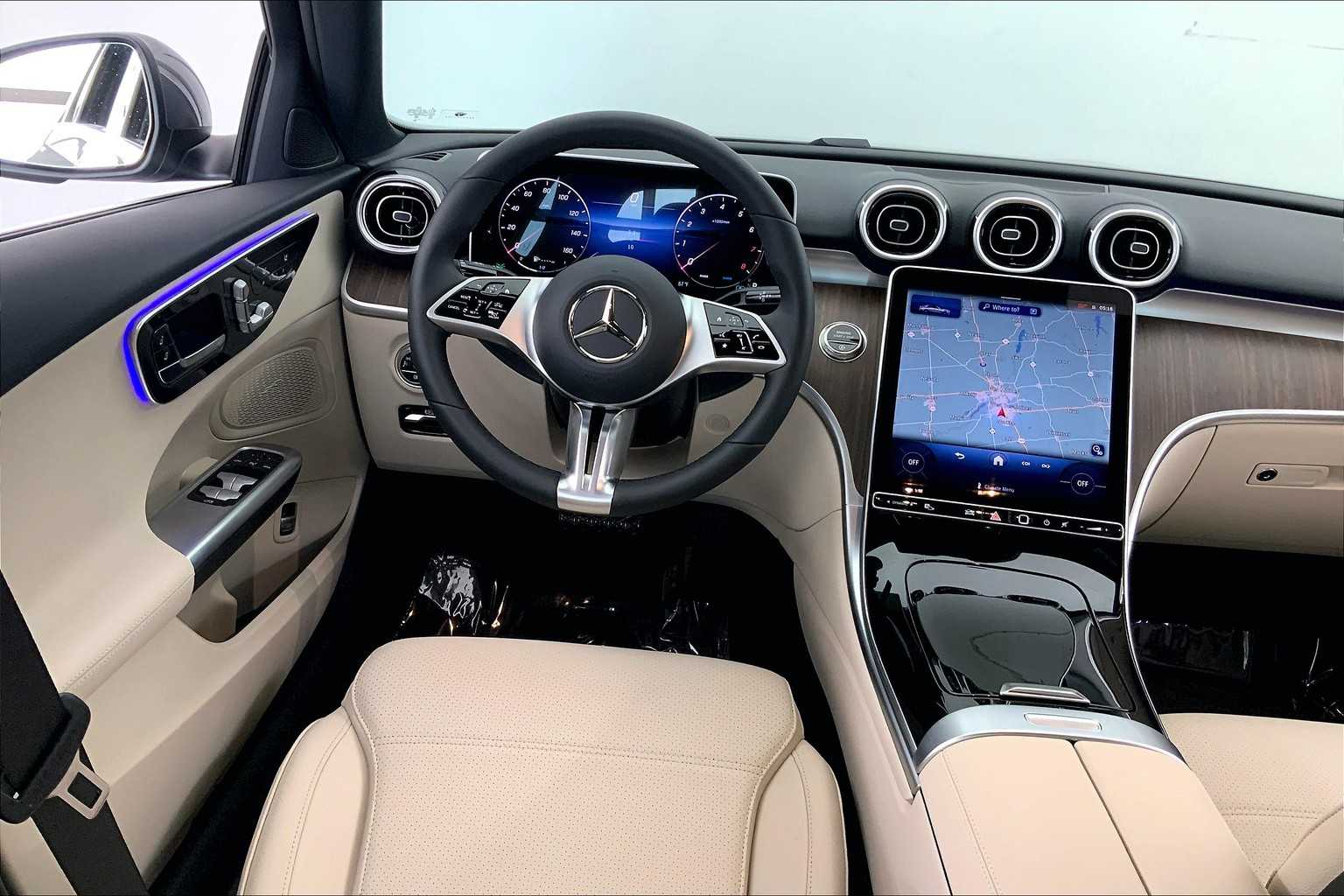 Thumbnail: 2025 Mercedes-Benz C-Class - 11