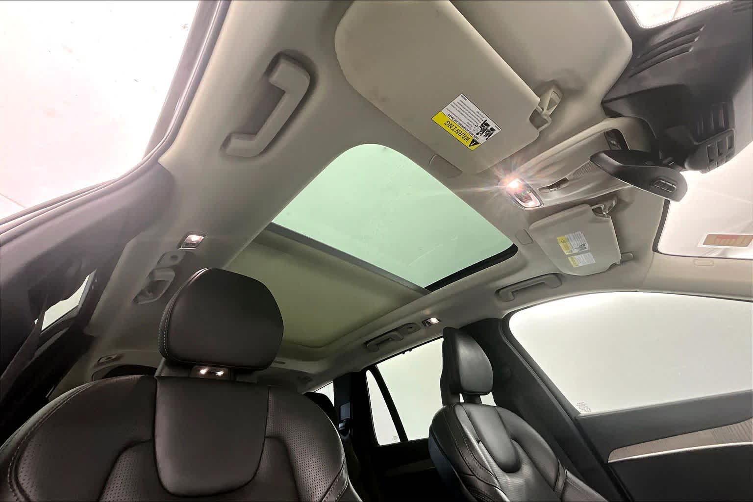 Thumbnail: 2021 Volvo XC90 - 22