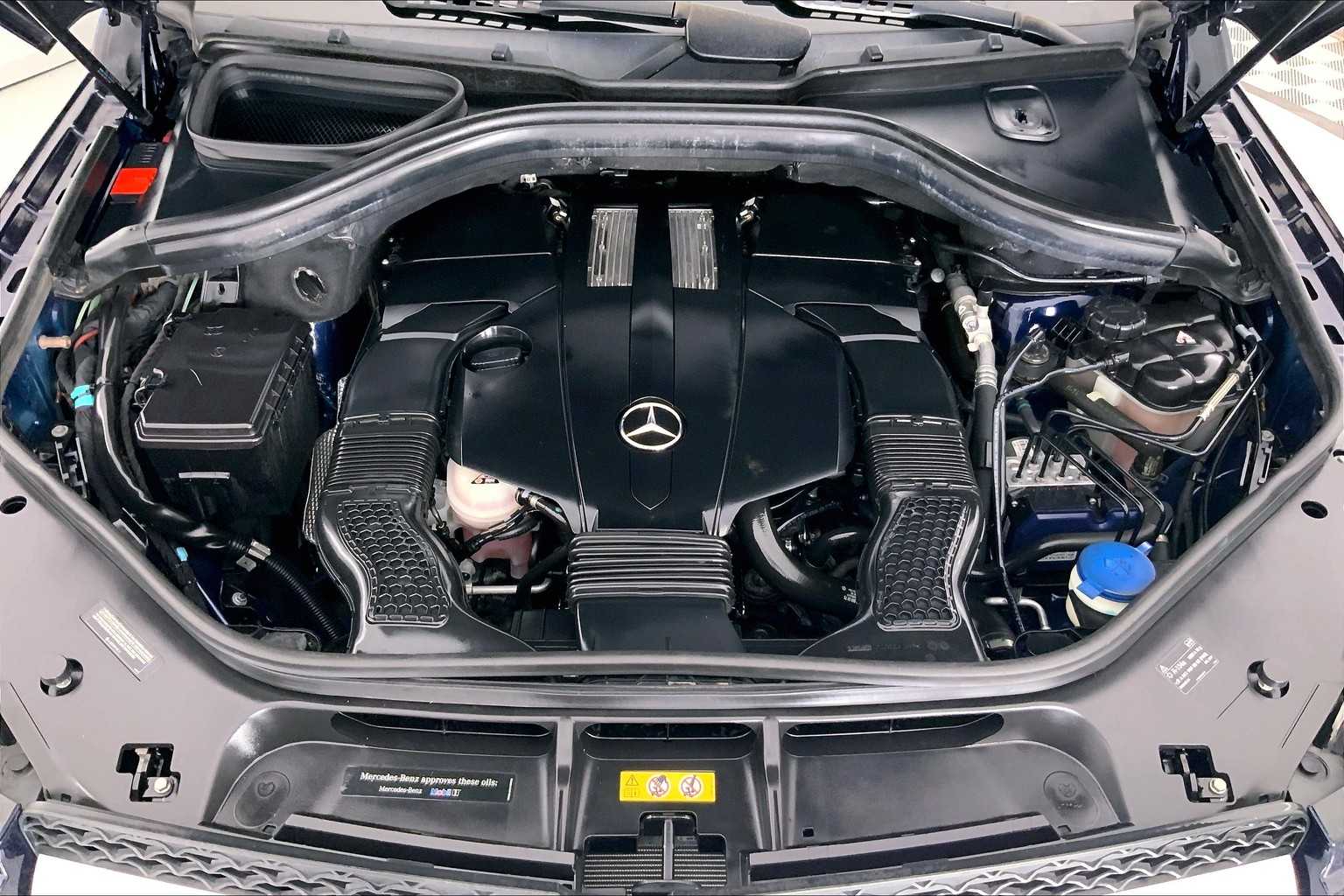 Thumbnail: 2016 Mercedes-Benz GL-Class - 9