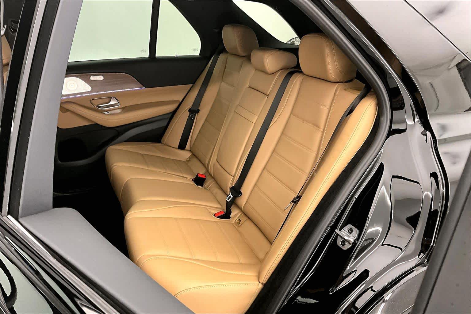 Thumbnail: 2026 Mercedes-Benz GLE - 13