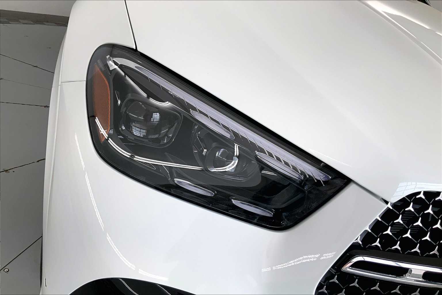 Thumbnail: 2026 Mercedes-Benz GLE - 21