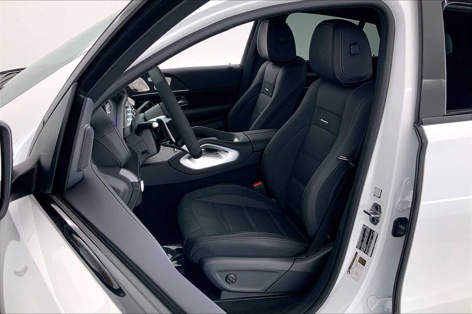 Thumbnail: 2025 Mercedes-Benz GLE - 11