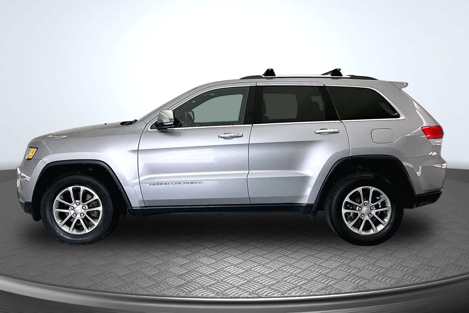 Thumbnail: 2015 Jeep Grand Cherokee - 3