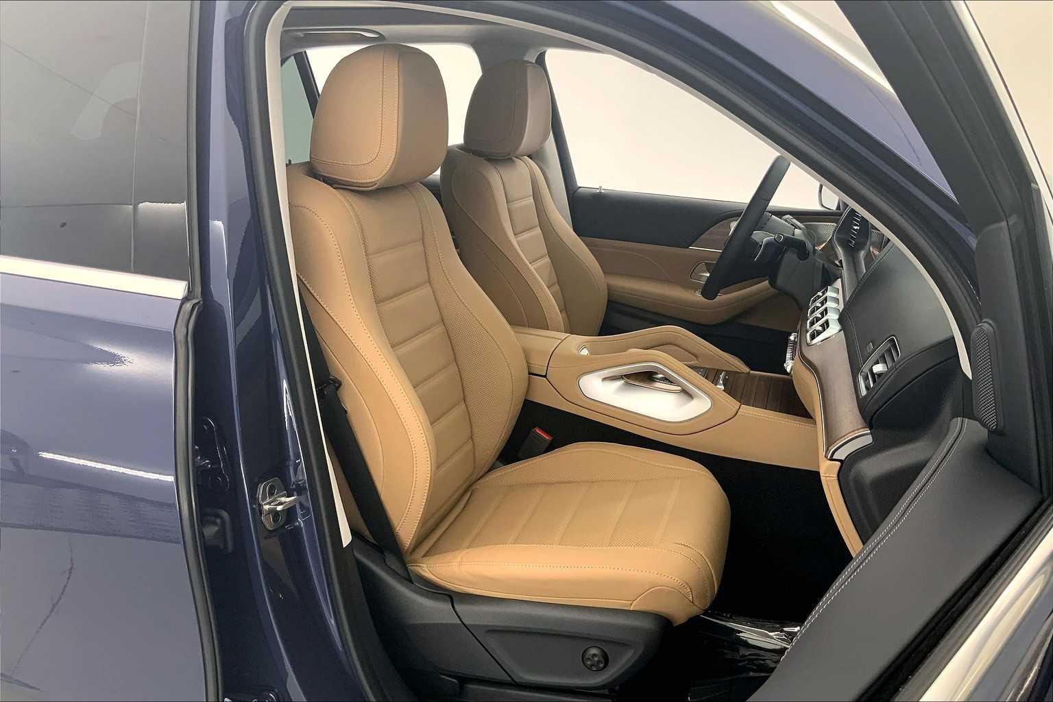 Thumbnail: 2025 Mercedes-Benz GLE - 14