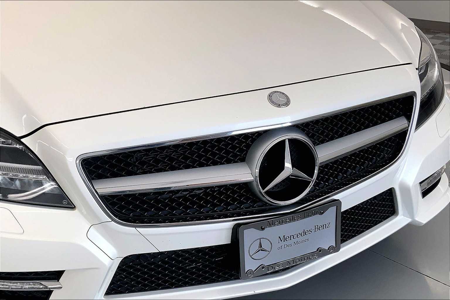 Thumbnail: 2012 Mercedes-Benz CLS - 26