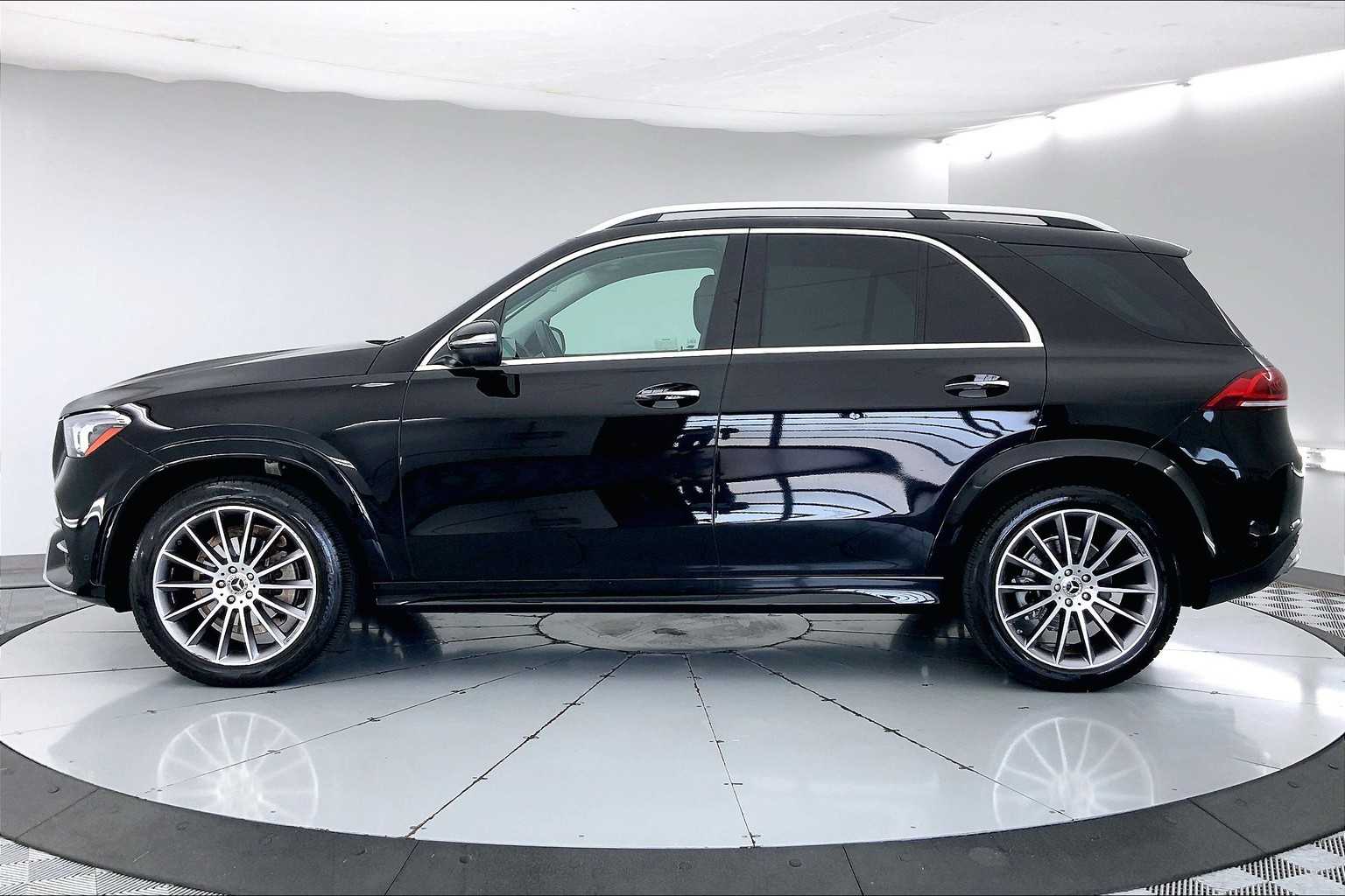 Thumbnail: 2023 Mercedes-Benz GLE - 3