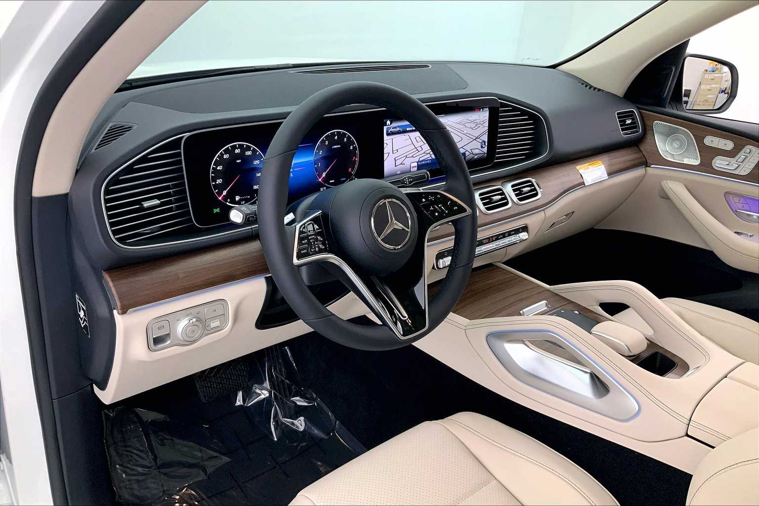 Thumbnail: 2026 Mercedes-Benz GLE - 2