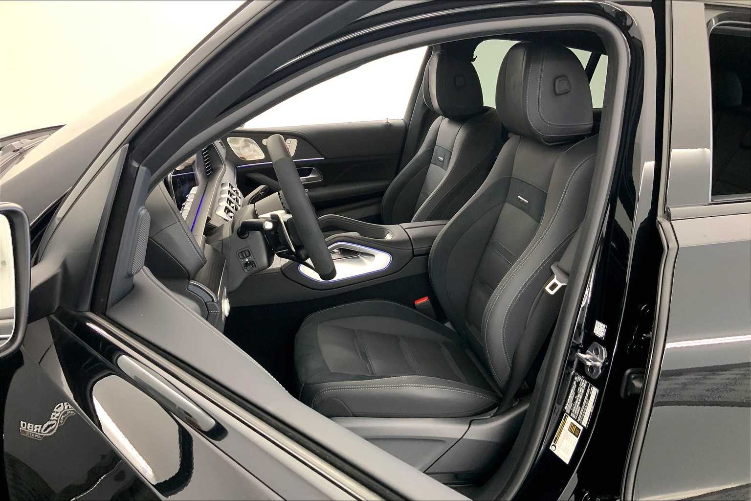 Thumbnail: 2025 Mercedes-Benz GL-Class - 11