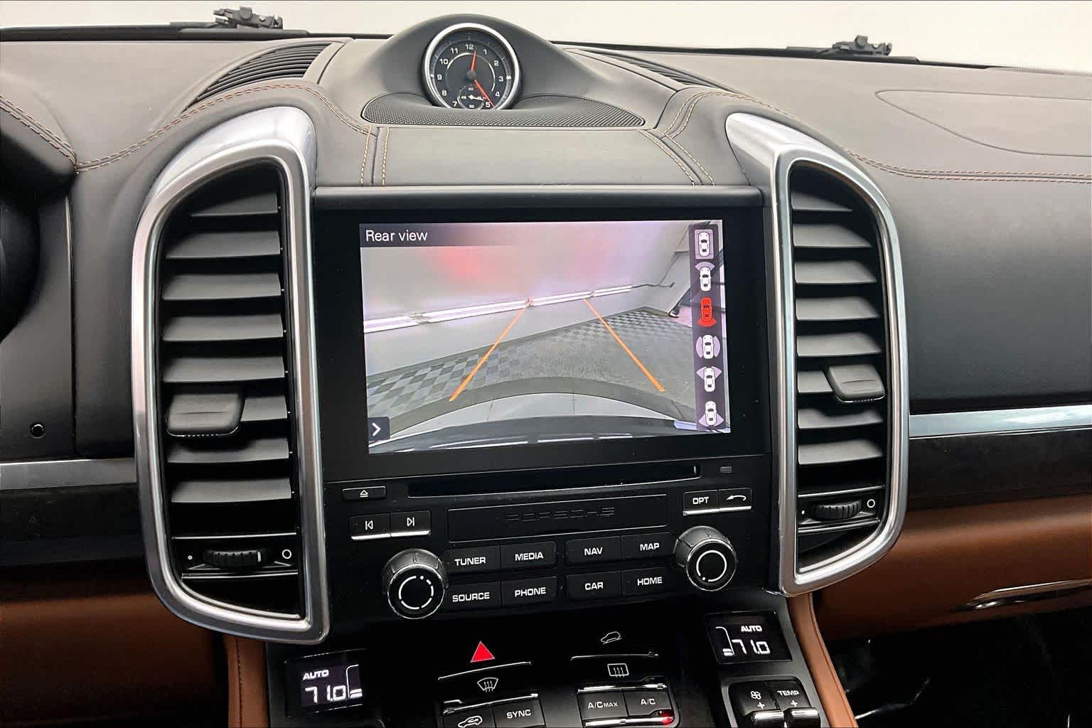 Thumbnail: 2017 Porsche Cayenne - 21