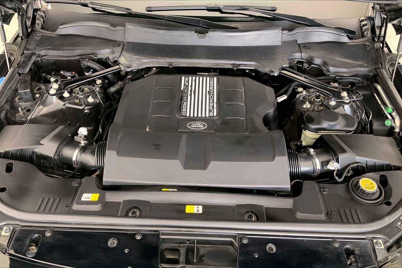 Thumbnail: 2018 Land Rover Range Rover - 9