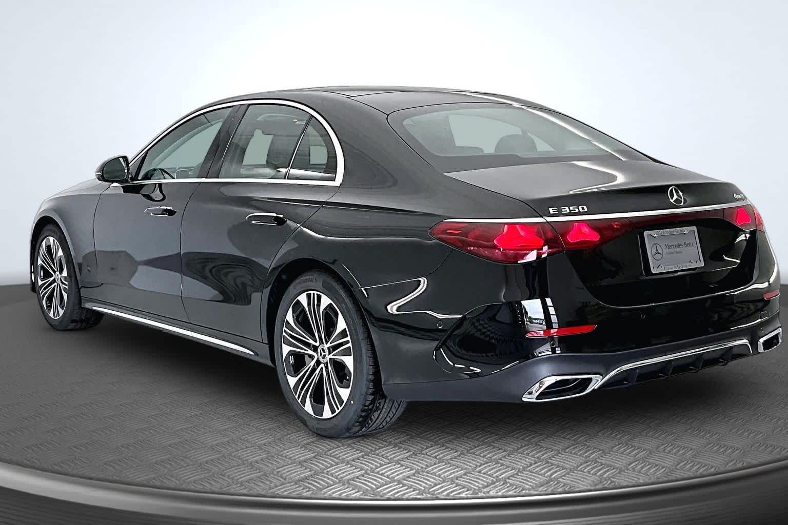 Thumbnail: 2026 Mercedes-Benz E-Class - 4
