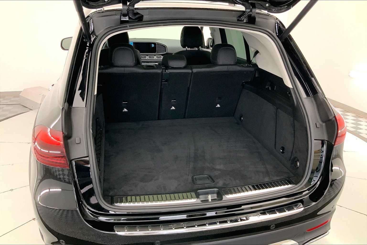 Thumbnail: 2026 Mercedes-Benz GLE - 18