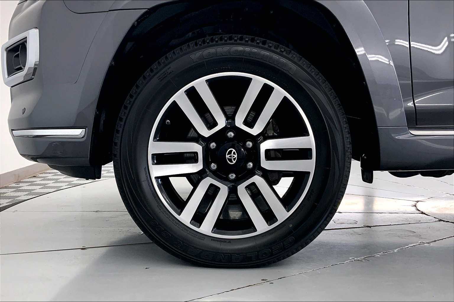Thumbnail: 2021 Toyota 4Runner - 8