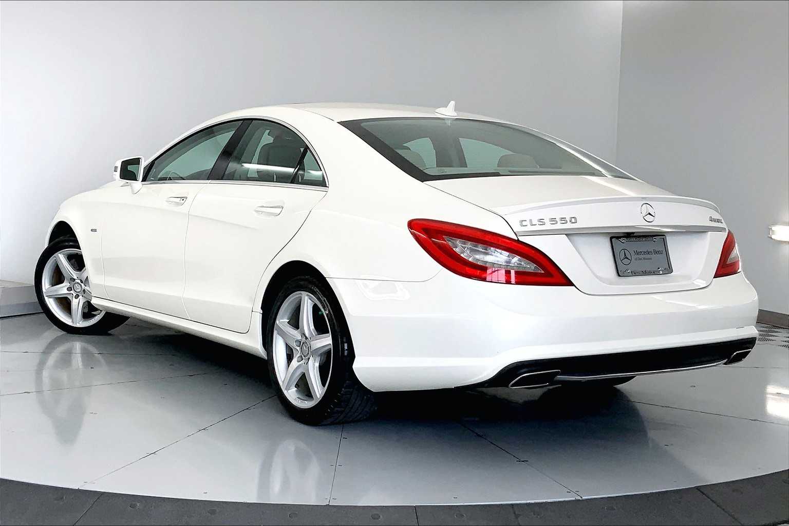 Thumbnail: 2012 Mercedes-Benz CLS - 4