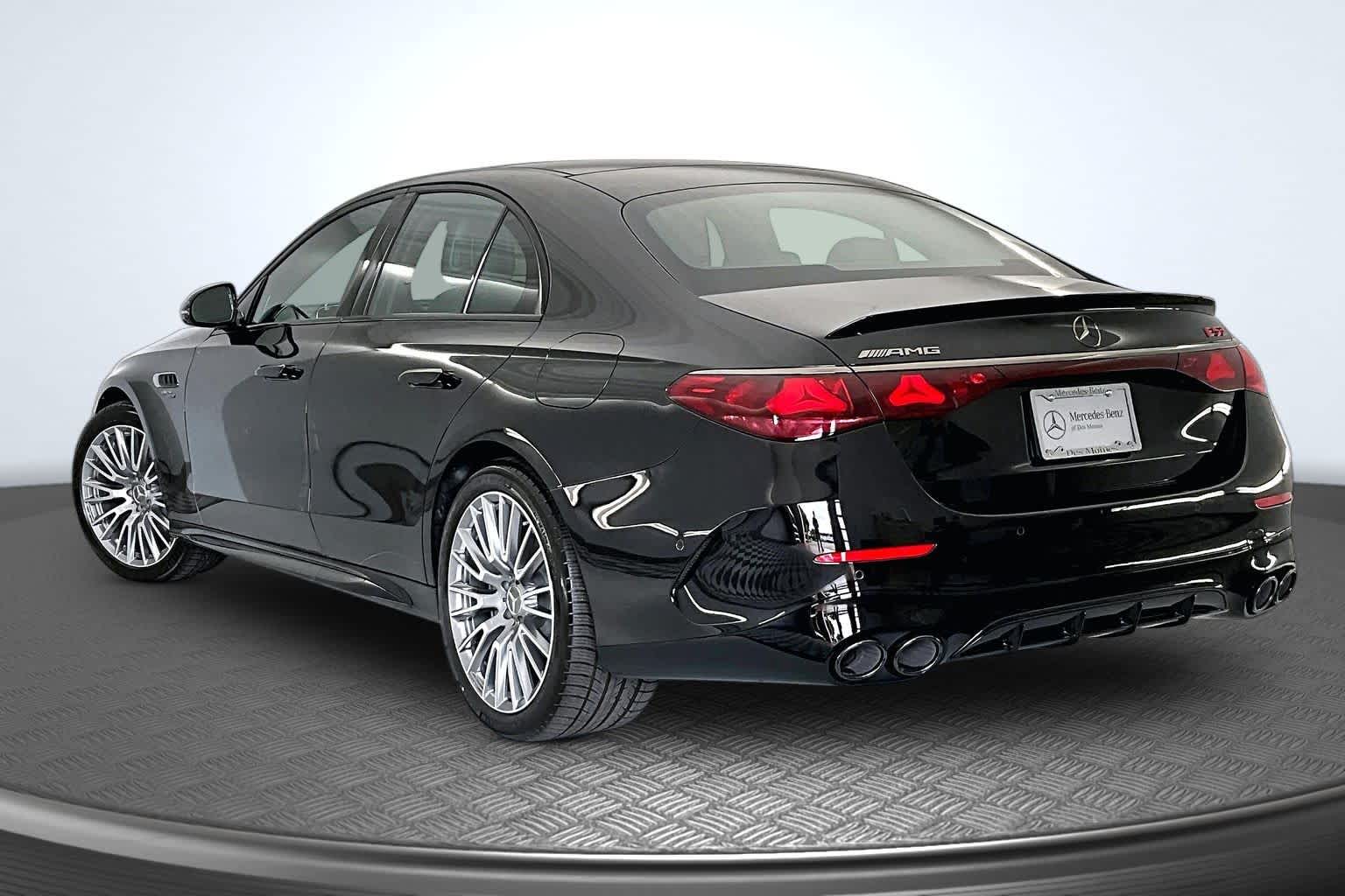 Thumbnail: 2026 Mercedes-Benz E-Class - 4