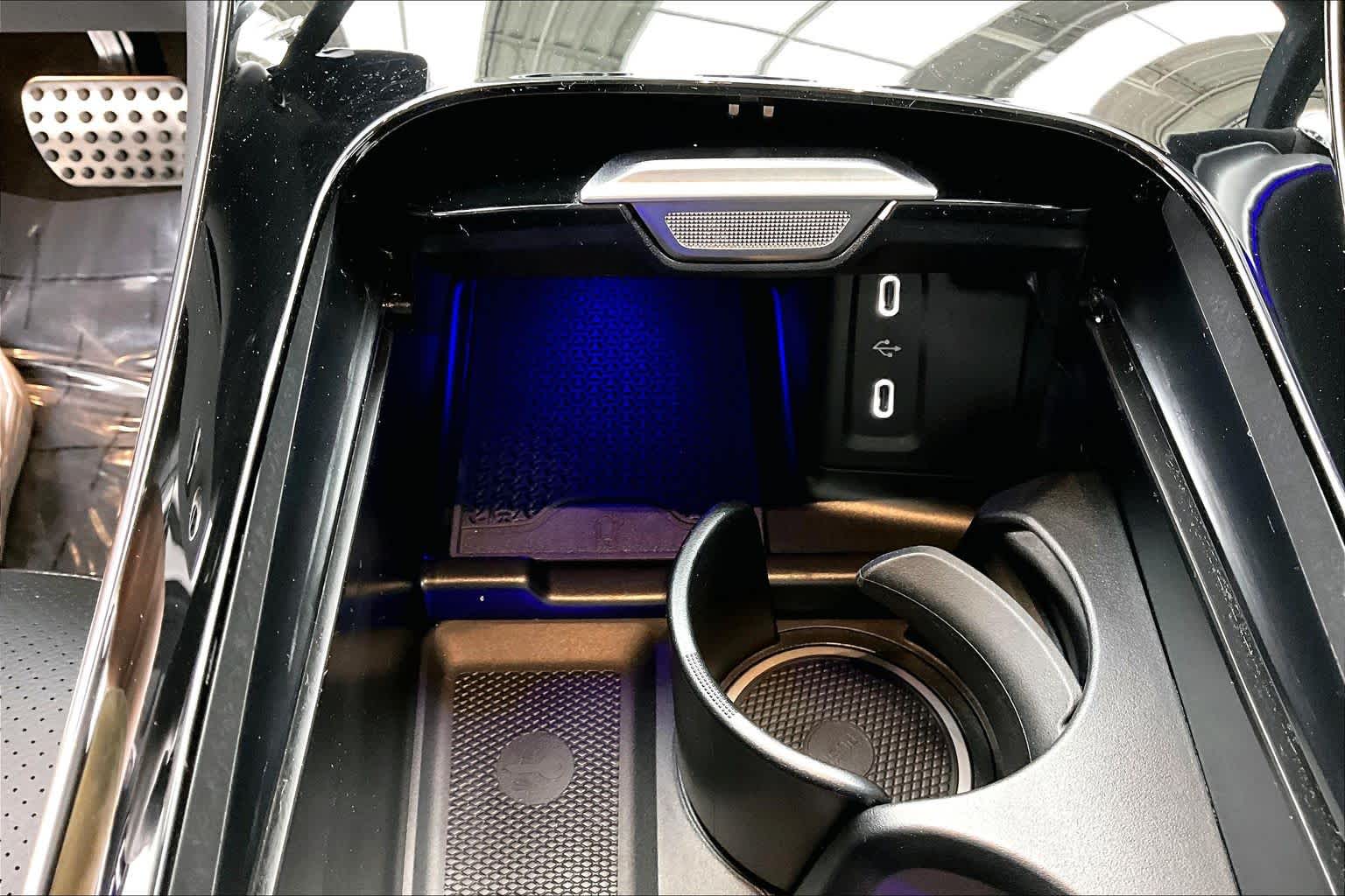 Thumbnail: 2025 Mercedes-Benz GLC - 27