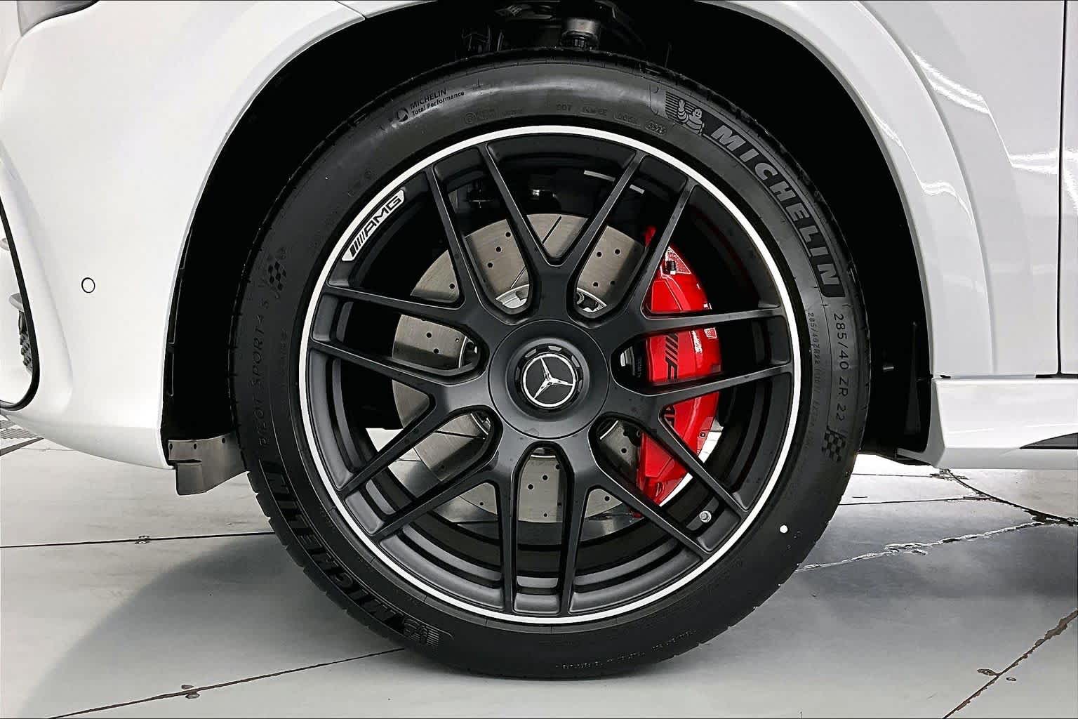 Thumbnail: 2026 Mercedes-Benz GL-Class - 8