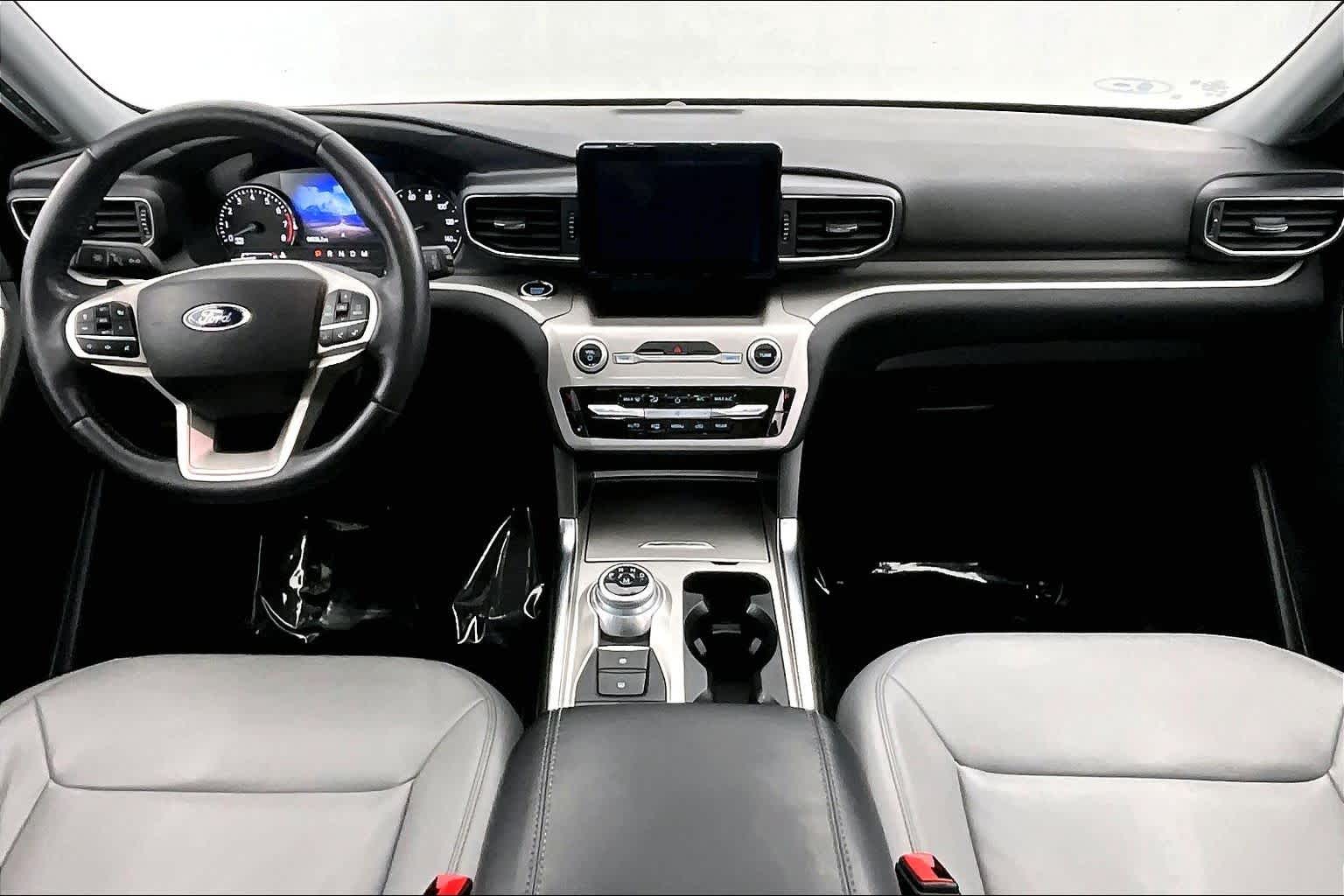 Thumbnail: 2021 Ford Explorer - 9