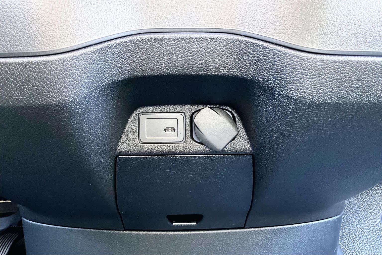 Thumbnail: 2026 Mercedes-Benz Sprinter - 22