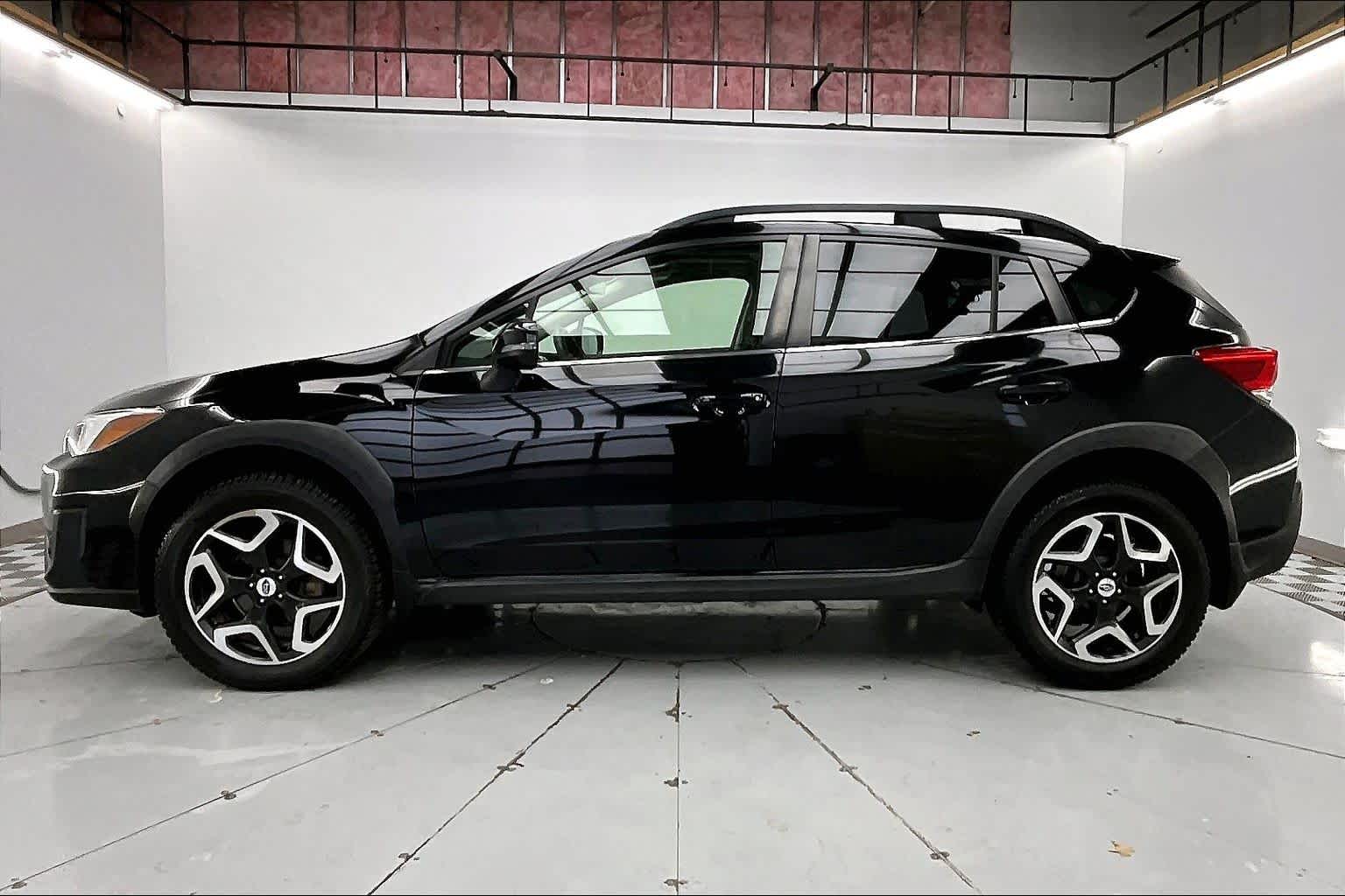 Thumbnail: 2018 Subaru Crosstrek - 3