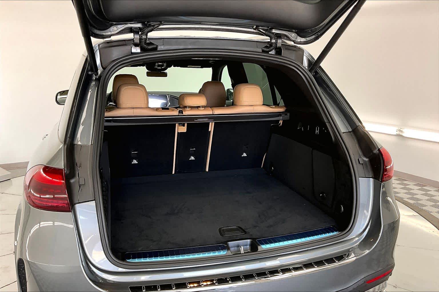 Thumbnail: 2026 Mercedes-Benz GLE - 19