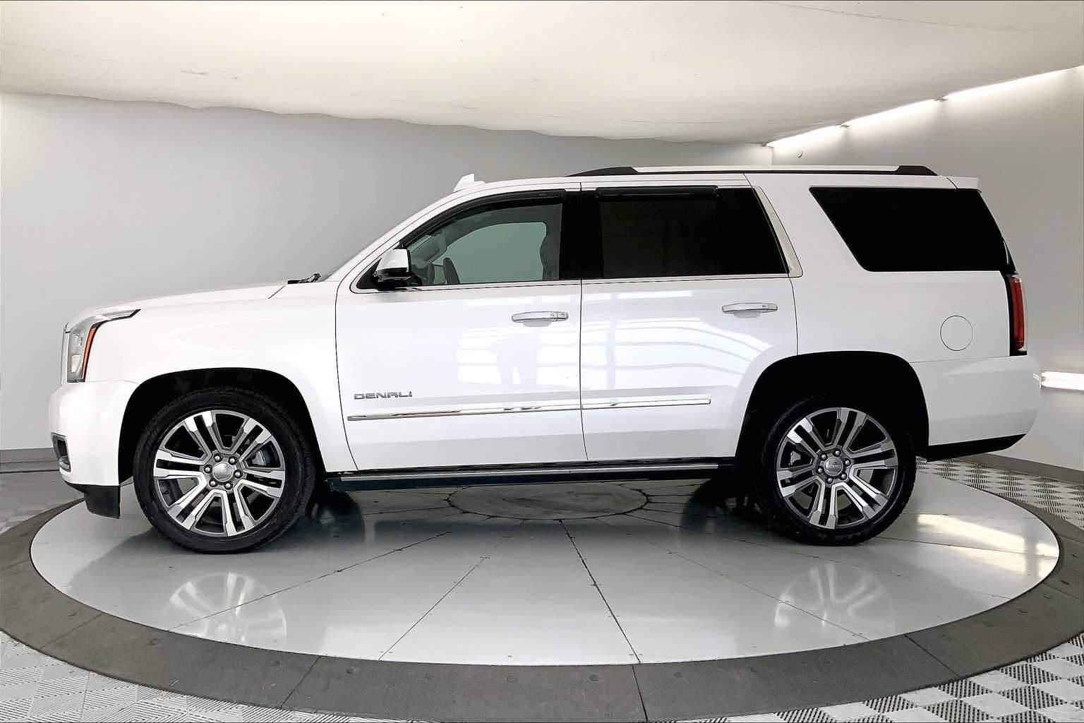 2018 GMC Yukon Denali 3