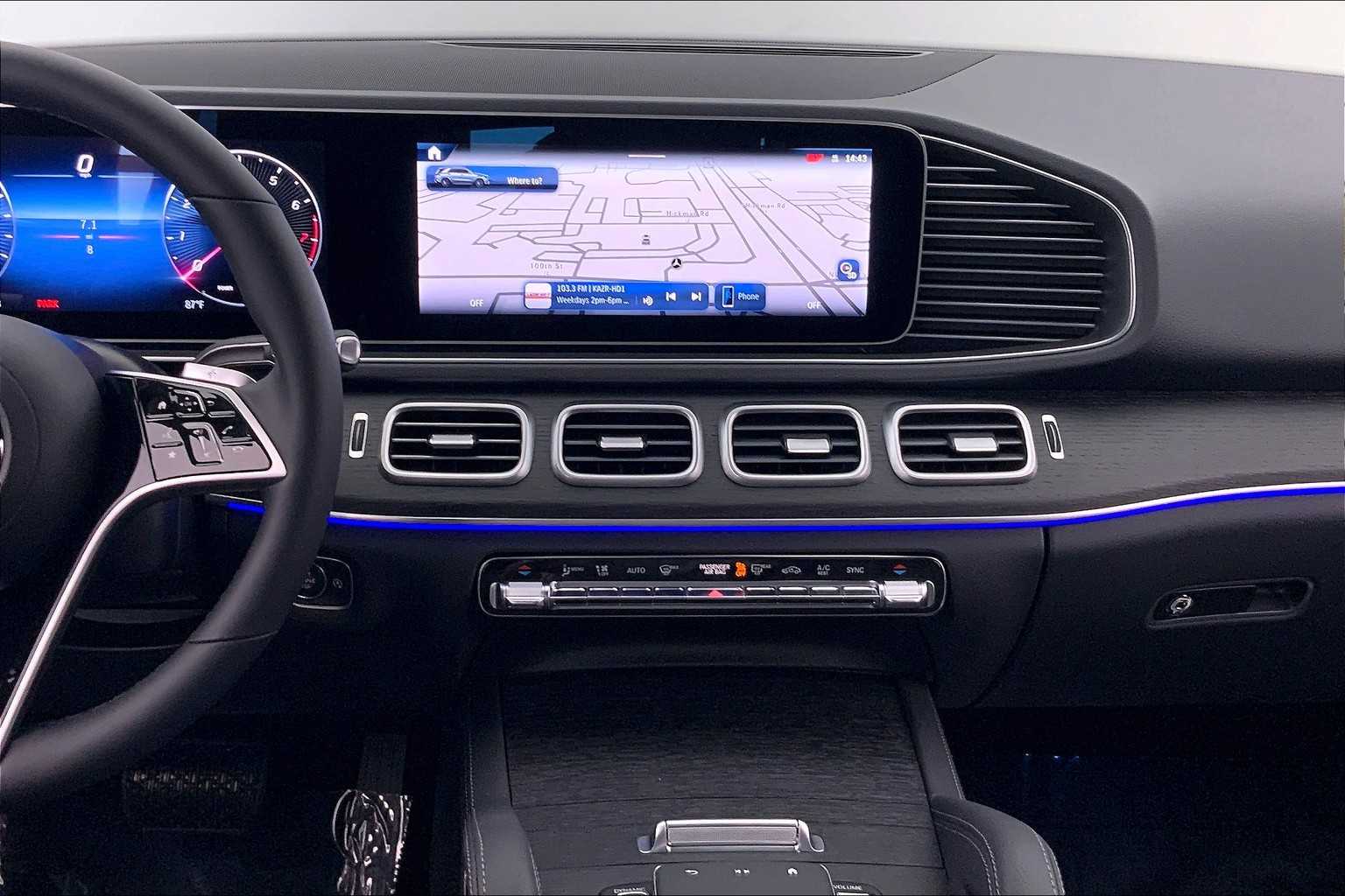 Thumbnail: 2026 Mercedes-Benz GLE - 16