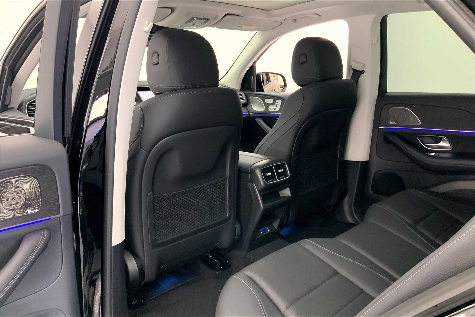 Thumbnail: 2026 Mercedes-Benz GLE - 12