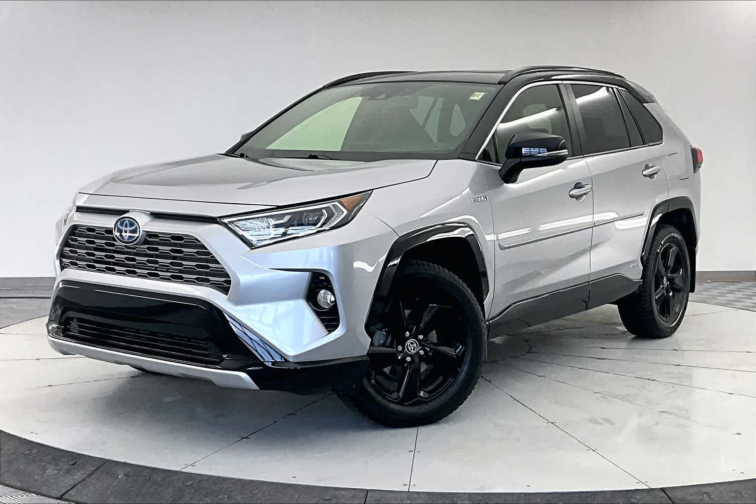 Thumbnail: 2020 Toyota RAV4 - 1