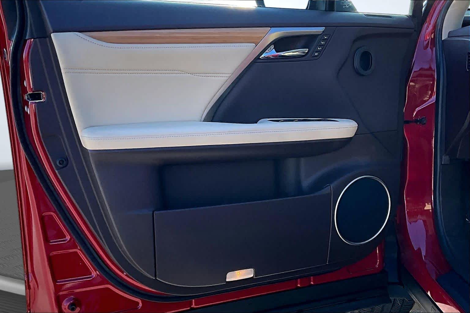 Thumbnail: 2019 Lexus RX - 23