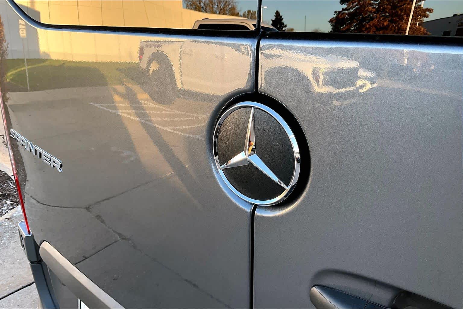 Thumbnail: 2026 Mercedes-Benz Sprinter - 21