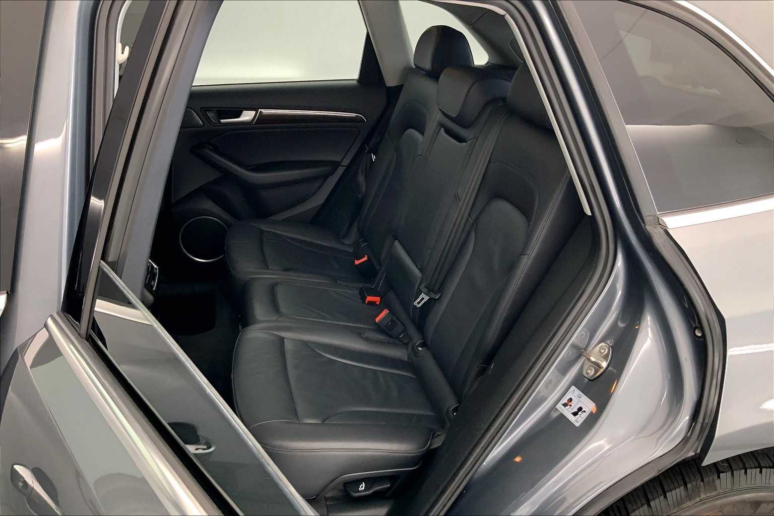 Thumbnail: 2015 Audi Q5 - 13